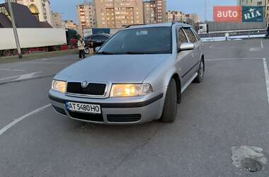 Універсал Skoda Octavia 2003 в Надвірній