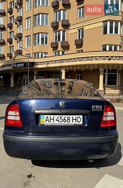 Лифтбек Skoda Octavia 2004 в Киеве