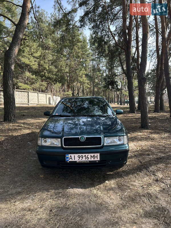 Ліфтбек Skoda Octavia 1999 в Києві