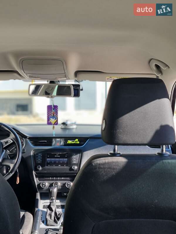 Універсал Skoda Octavia 2015 в Самборі