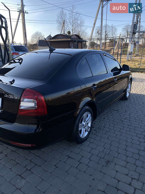 Лифтбек Skoda Octavia 2012 в Львове