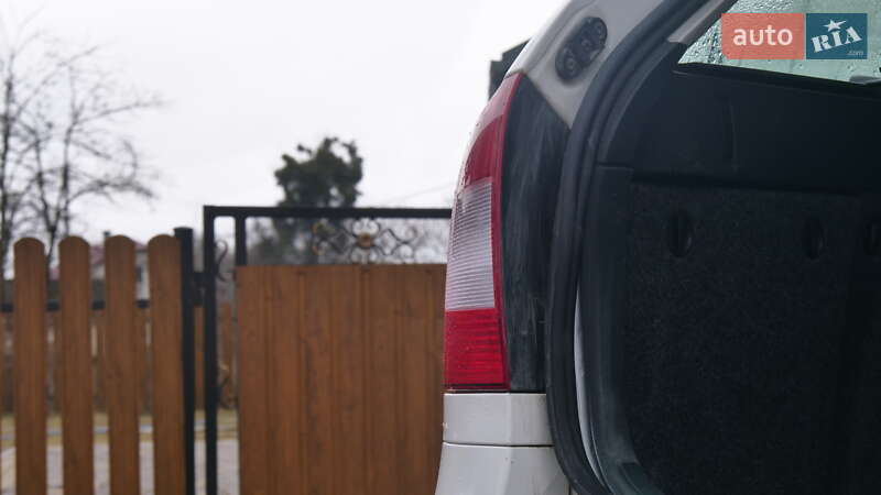 Універсал Skoda Octavia 2011 в Бережанах