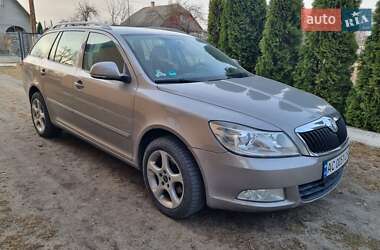 Универсал Skoda Octavia 2010 в 