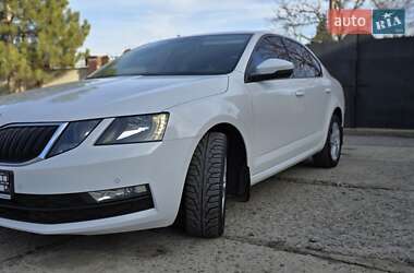 Лифтбек Skoda Octavia 2018 в Днепре