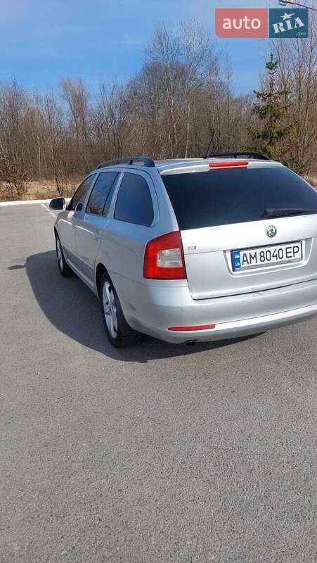 Универсал Skoda Octavia 2011 в Звягеле