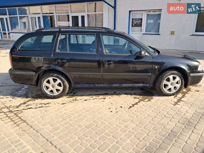 Универсал Skoda Octavia 2010 в Кременце