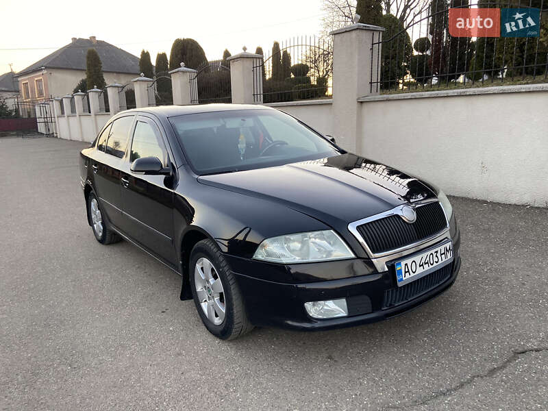 Лифтбек Skoda Octavia 2006 в Виноградове