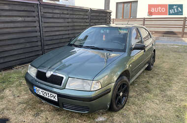 Лифтбек Skoda Octavia 2003 в Львове