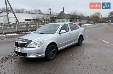 Лифтбек Skoda Octavia 2009 в Попельне