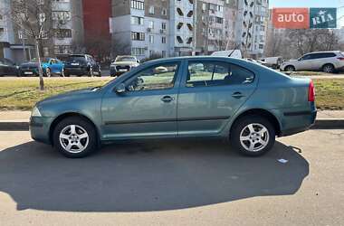 Ліфтбек Skoda Octavia 2004 в 