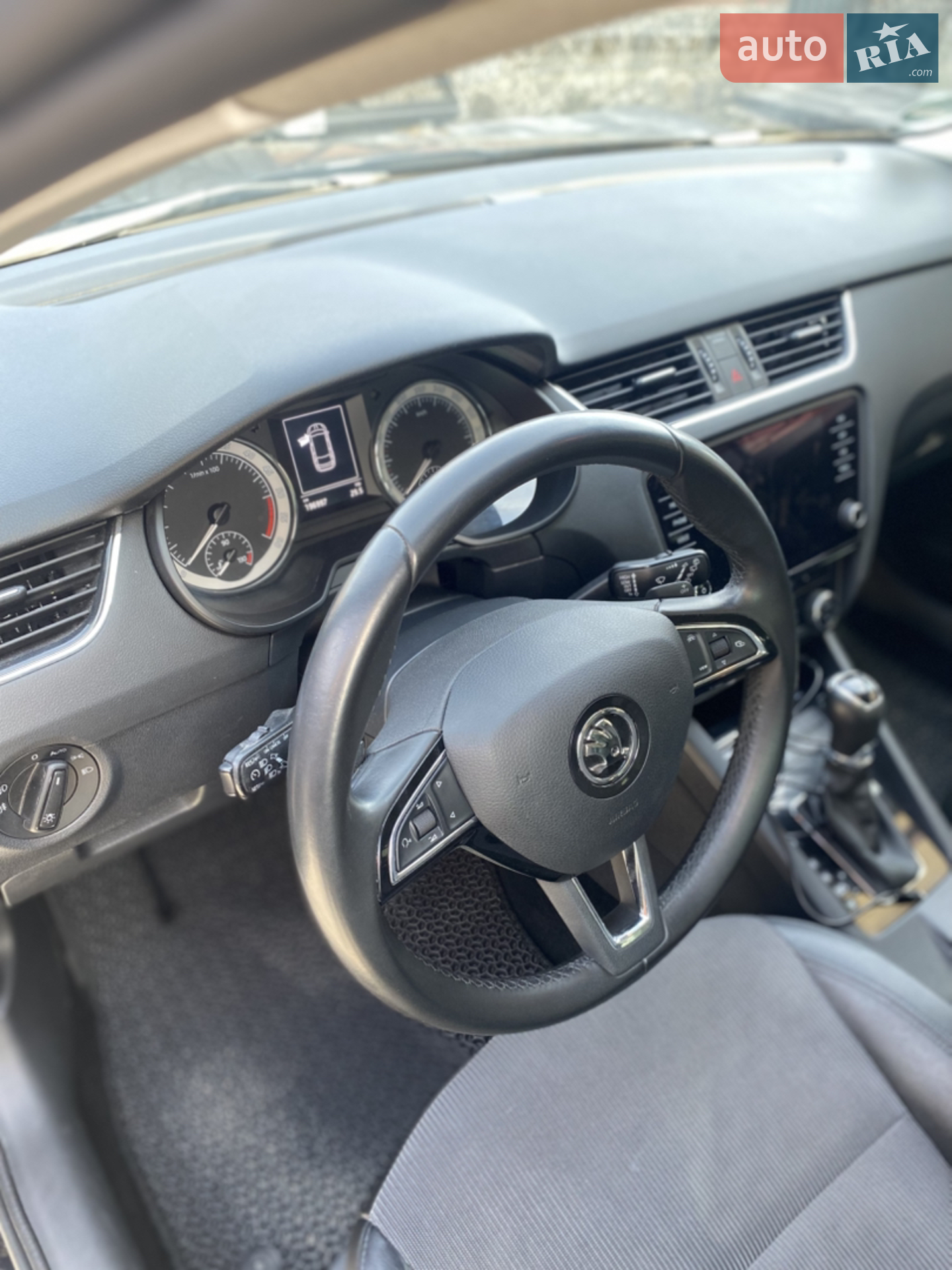 Skoda Octavia 2019 VIN TMBJJ7NE3L0050166 фото оголошення 14 з 36