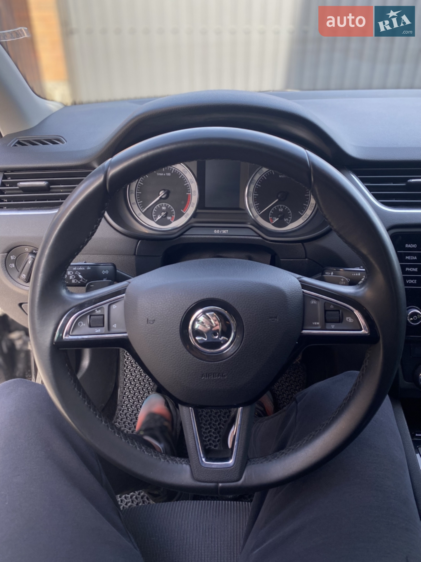 Skoda Octavia 2019 VIN TMBJJ7NE3L0050166 фото оголошення 20 з 36
