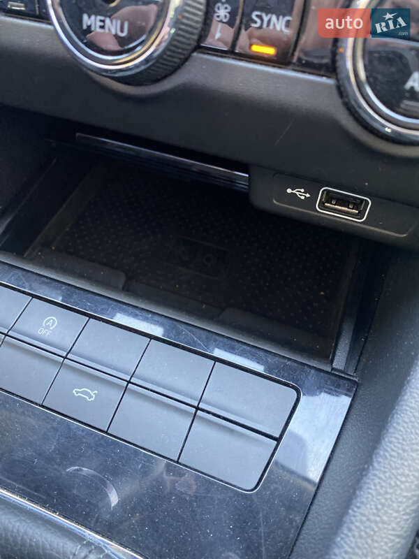 Универсал Skoda Octavia 2019 в Виннице