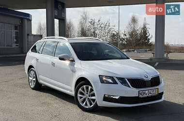 Универсал Skoda Octavia 2019 в Радивилове