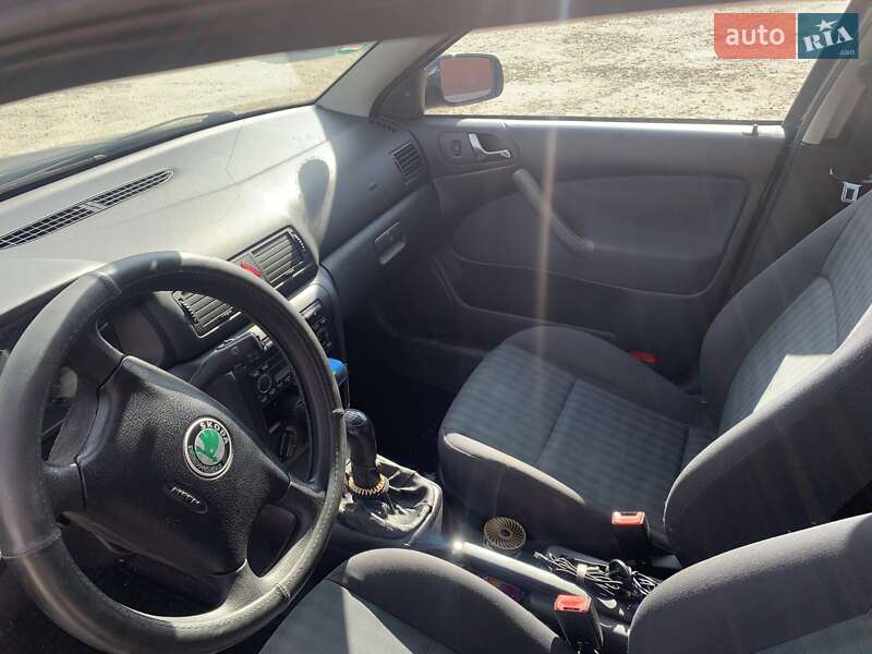 Лифтбек Skoda Octavia 2005 в Хмельницком