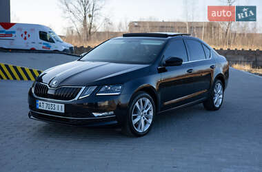 Ліфтбек Skoda Octavia 2018 в 