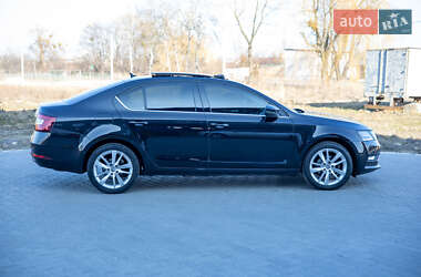 Ліфтбек Skoda Octavia 2018 в 