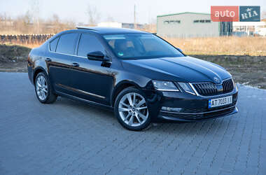 Ліфтбек Skoda Octavia 2018 в 