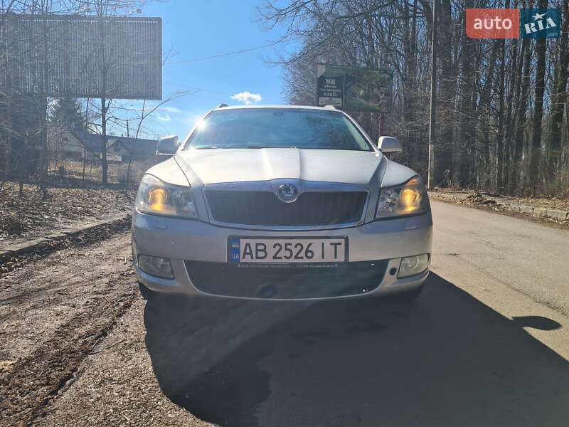 Універсал Skoda Octavia 2012 в 