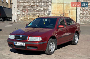 Лифтбек Skoda Octavia 2002 в Киеве