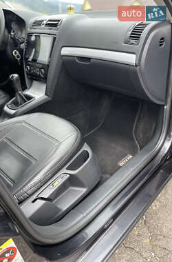Лифтбек Skoda Octavia 2009 в 