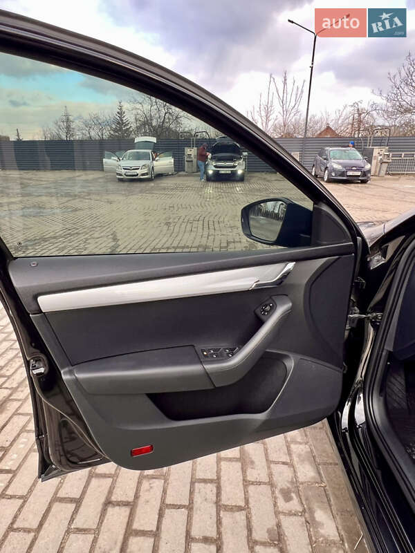 Лифтбек Skoda Octavia 2014 в Ивано-Франковске фото 9 Лифтбек Skoda Octavia 2014 в Ивано-Франковске