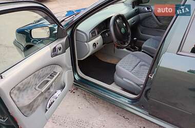 Ліфтбек Skoda Octavia 1998 в 