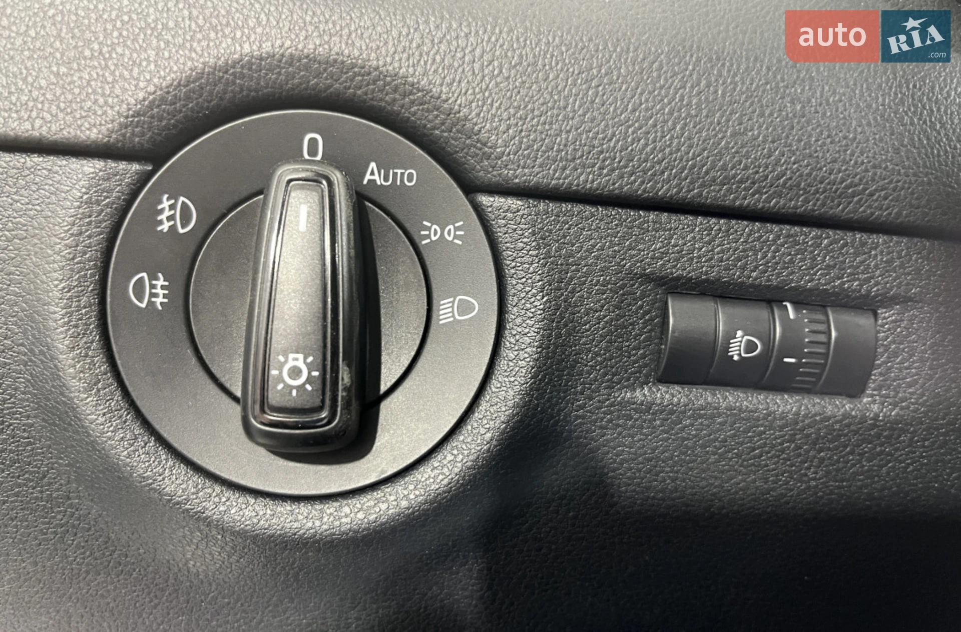 2016 Skoda Octavia - мініатюра 20
