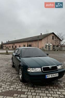 Лифтбек Skoda Octavia 1998 в 