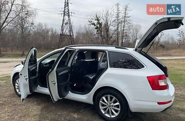 Универсал Skoda Octavia 2016 в 