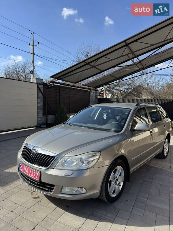 Универсал Skoda Octavia 2009 в 