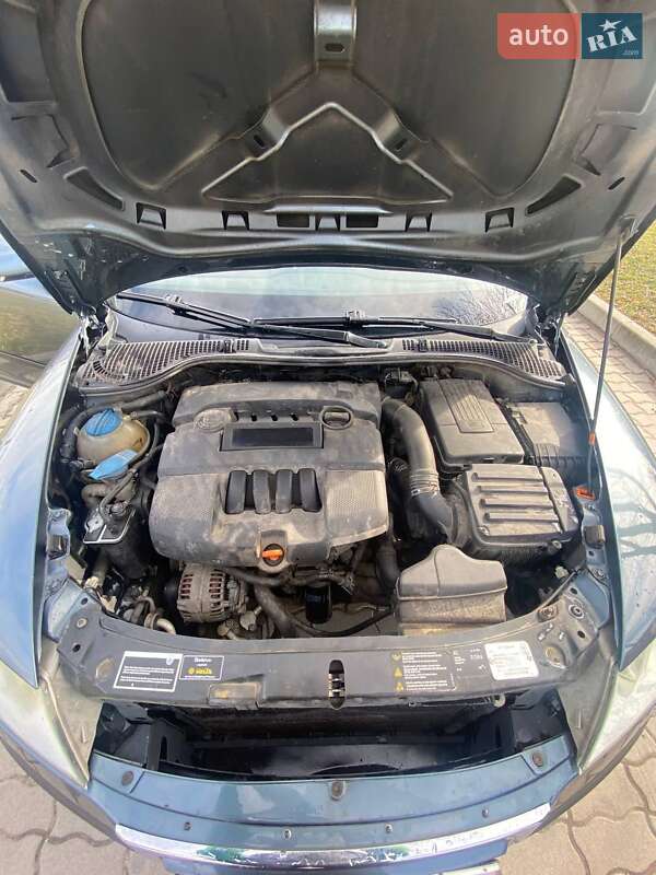 Лифтбек Skoda Octavia 2005 в Сокале