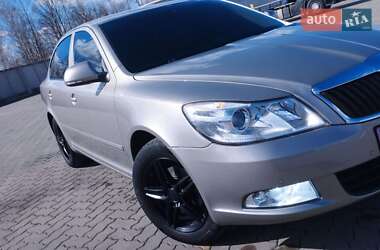 Лифтбек Skoda Octavia 2009 в Сарнах