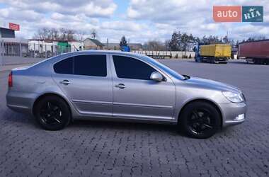 Лифтбек Skoda Octavia 2009 в Сарнах