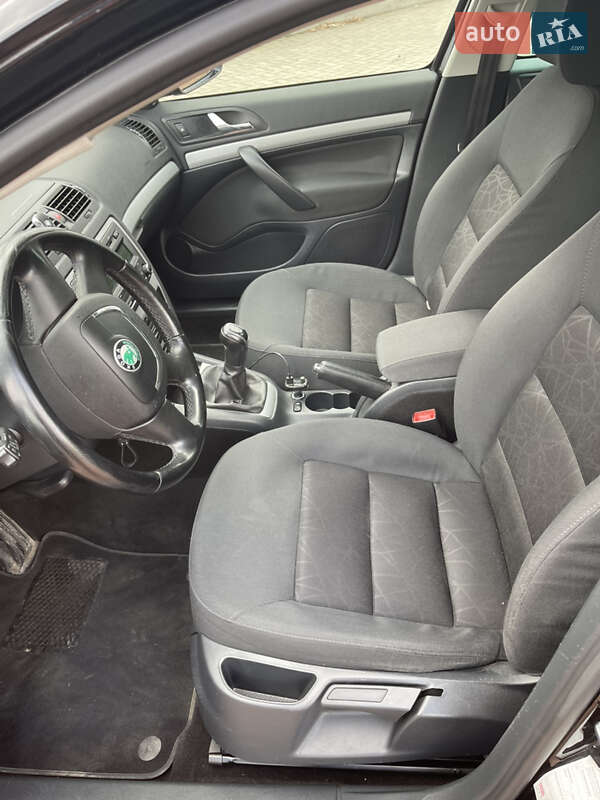 Універсал Skoda Octavia 2012 в Харкові