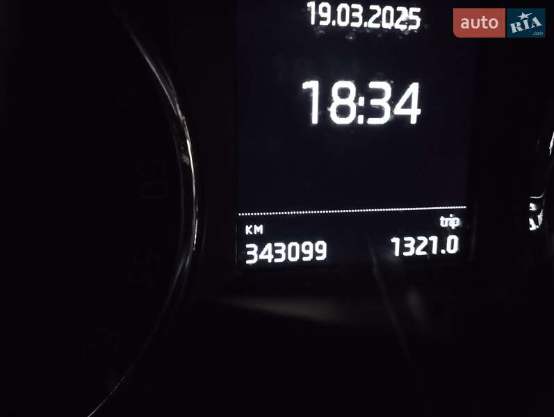 Универсал Skoda Octavia 2014 в Звягеле