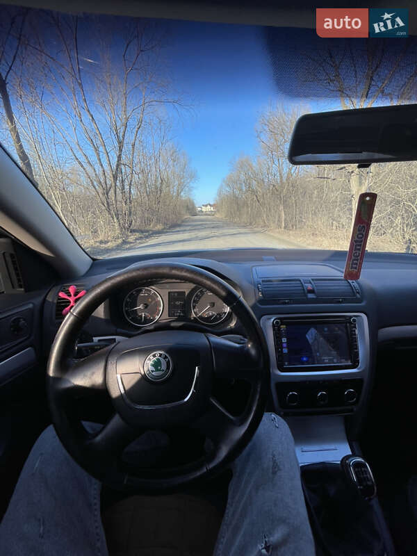 Ліфтбек Skoda Octavia 2011 в 