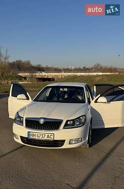 Лифтбек Skoda Octavia 2009 в 