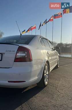 Лифтбек Skoda Octavia 2009 в 