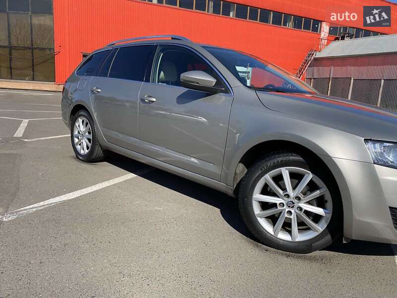 Універсал Skoda Octavia 2013 в Одесі