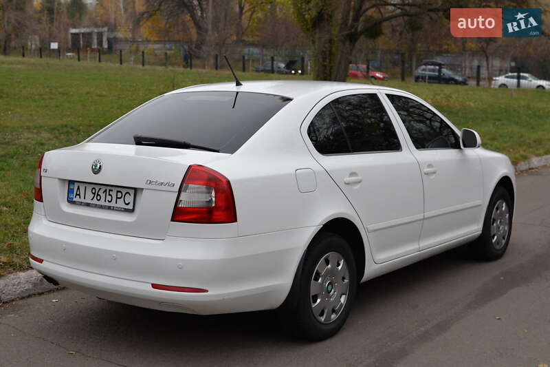 Лифтбек Skoda Octavia 2011 в Киеве фото 32 Лифтбек Skoda Octavia 2011 в Киеве