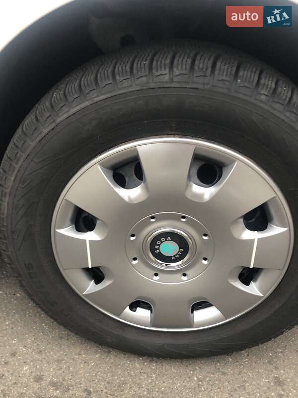 Лифтбек Skoda Octavia 2011 в Киеве фото 40 Лифтбек Skoda Octavia 2011 в Киеве
