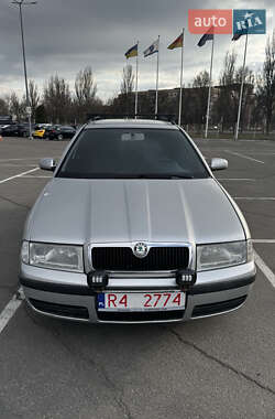 Универсал Skoda Octavia 2001 в 
