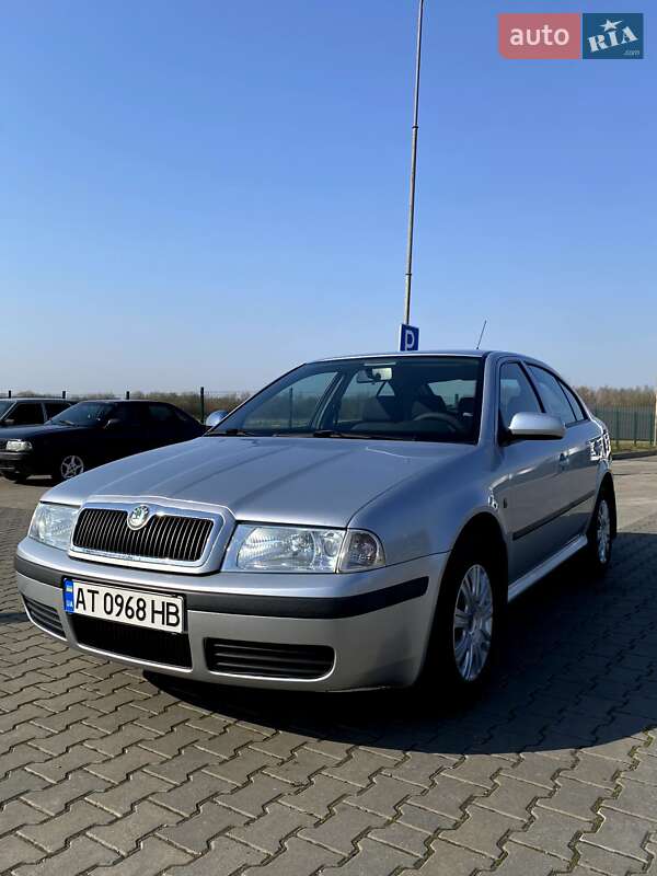 Лифтбек Skoda Octavia 2010 в 