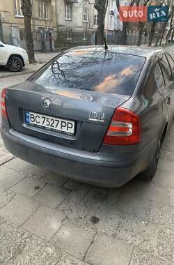 Лифтбек Skoda Octavia 2009 в 