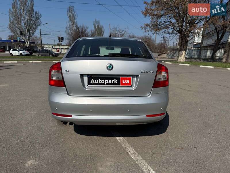 Ліфтбек Skoda Octavia 2012 в Запоріжжі