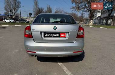 Лифтбек Skoda Octavia 2012 в 