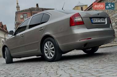 Лифтбек Skoda Octavia 2012 в 