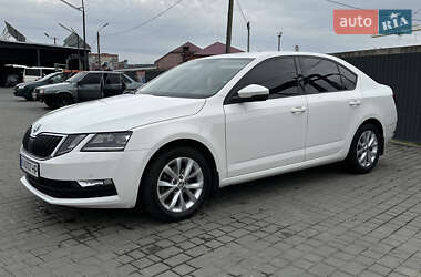 Ліфтбек Skoda Octavia 2017 в 