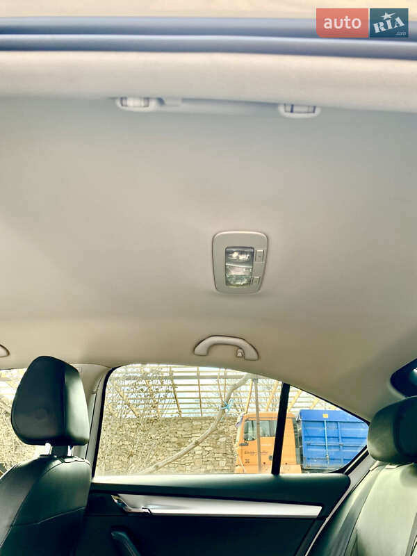 Лифтбек Skoda Octavia 2014 в Николаеве
